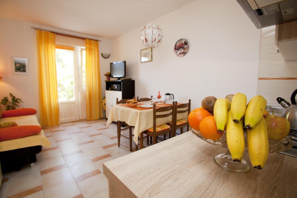 Apartments Marija Vrbnik Dış mekan fotoğraf