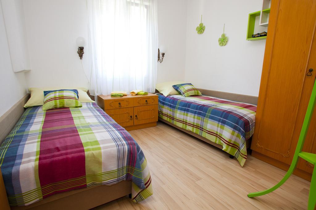 Apartments Marija Vrbnik Dış mekan fotoğraf
