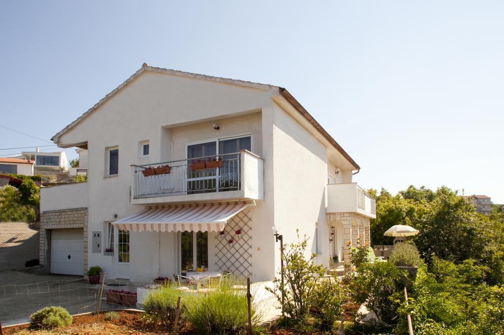 Apartments Marija Vrbnik Dış mekan fotoğraf